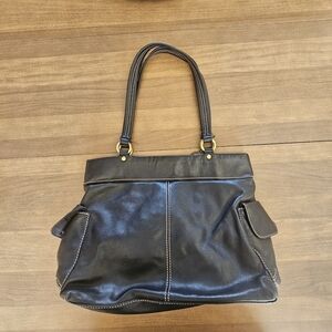 FOSSIL BLACK LEATHER SHOULDER BAG 75082